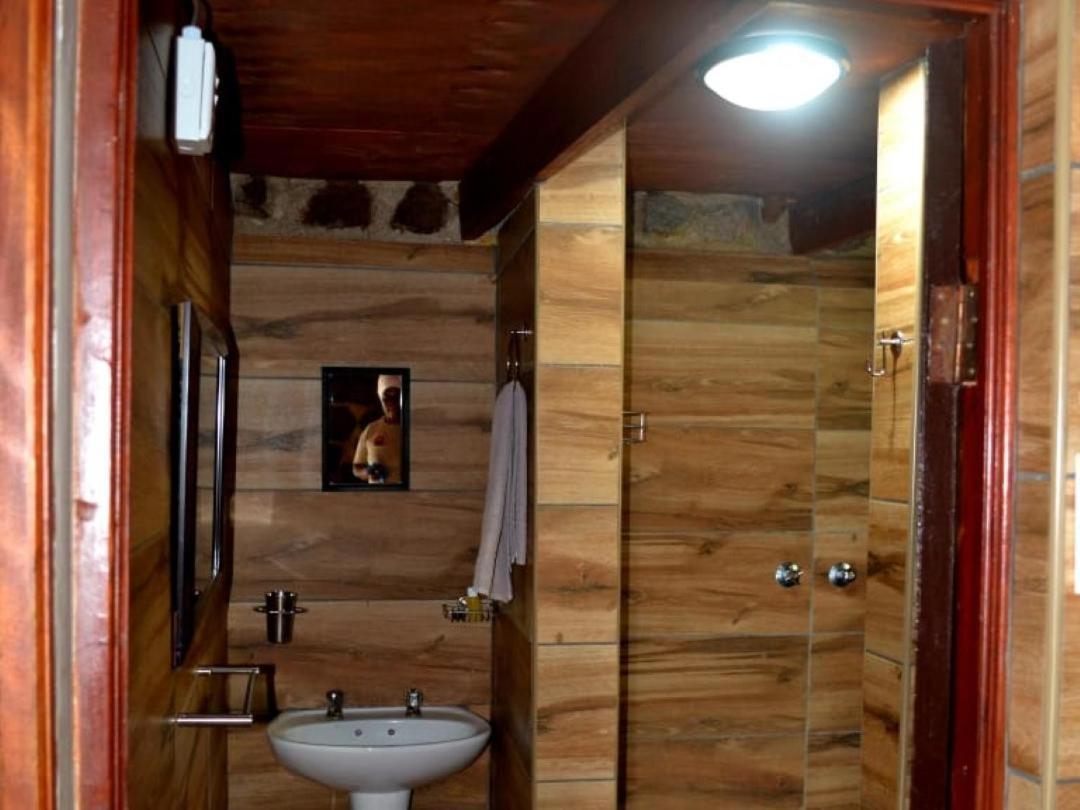 Roossenekal Thandabantu Game Lodge חדר תמונה