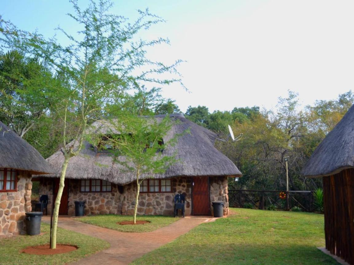Roossenekal Thandabantu Game Lodge מראה חיצוני תמונה