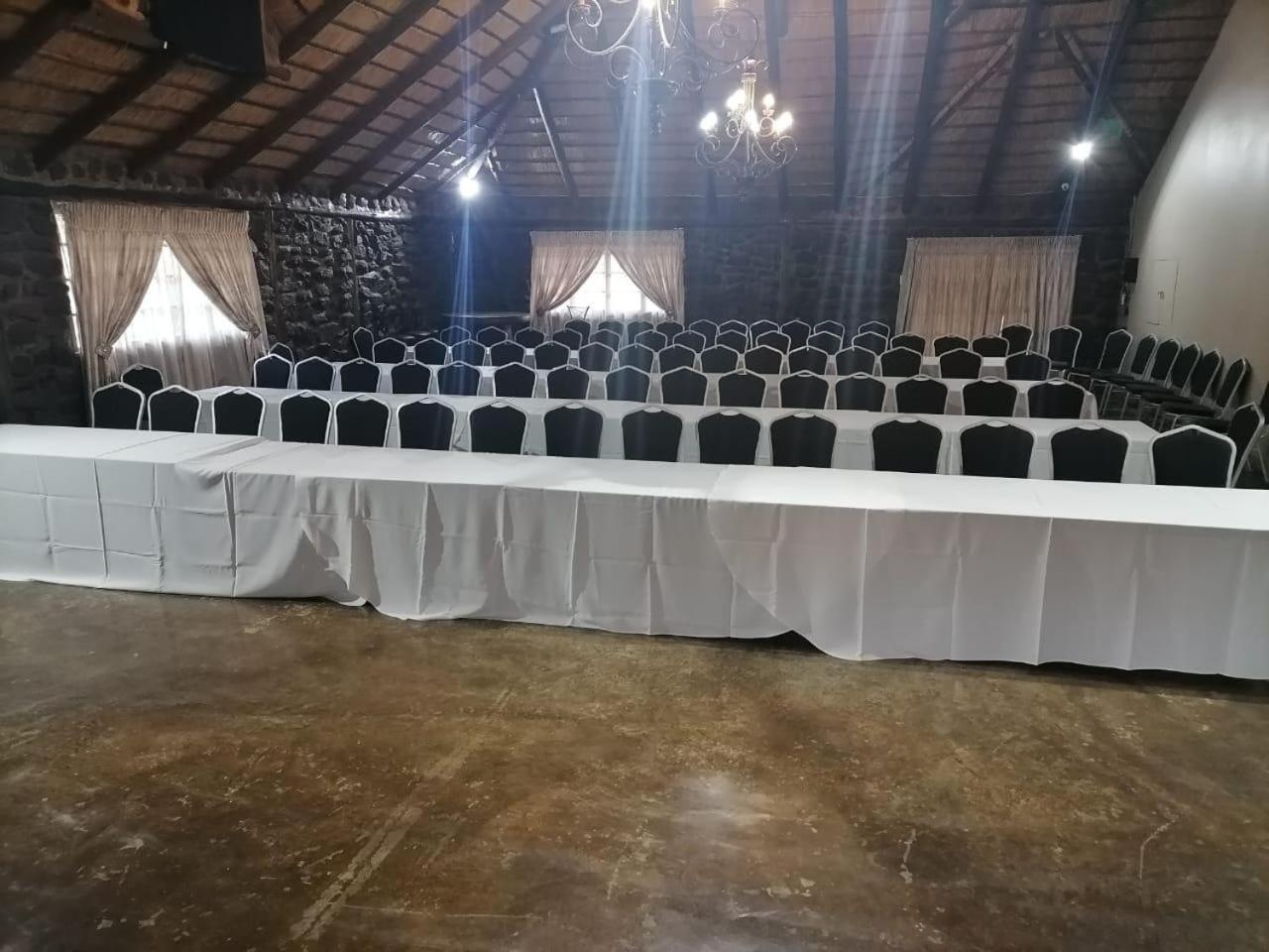 Roossenekal Thandabantu Game Lodge מראה חיצוני תמונה
