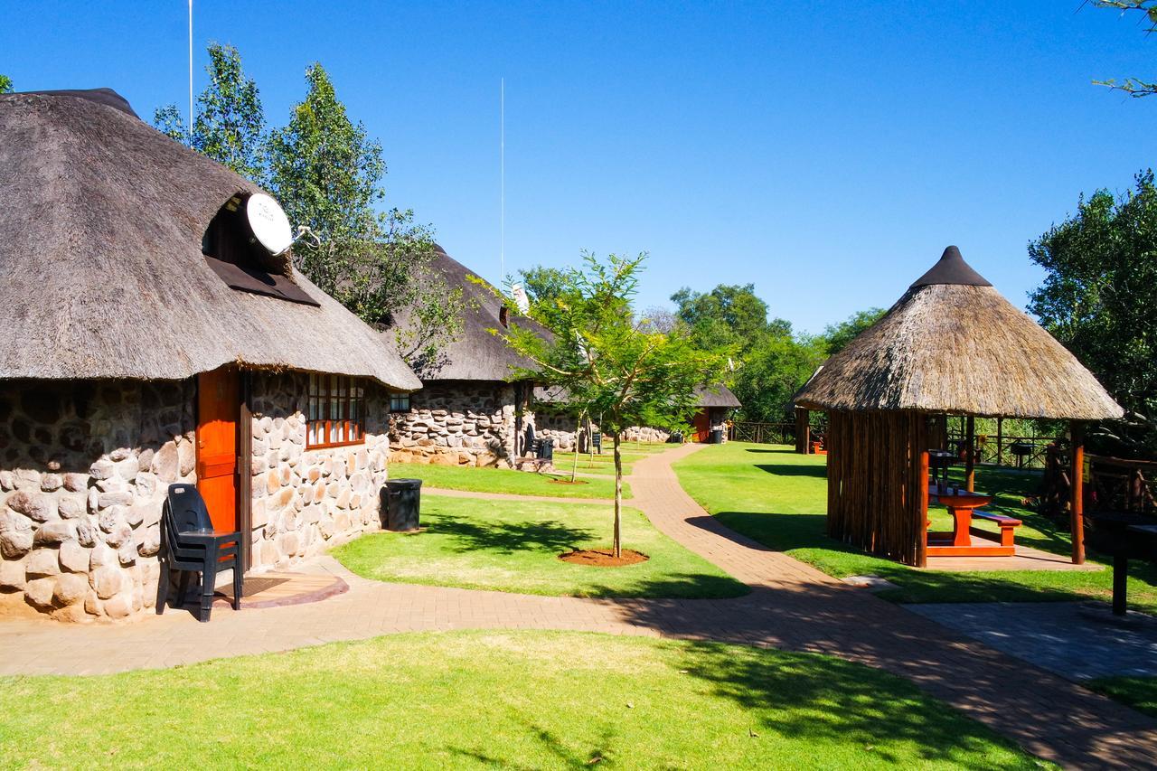 Roossenekal Thandabantu Game Lodge מראה חיצוני תמונה