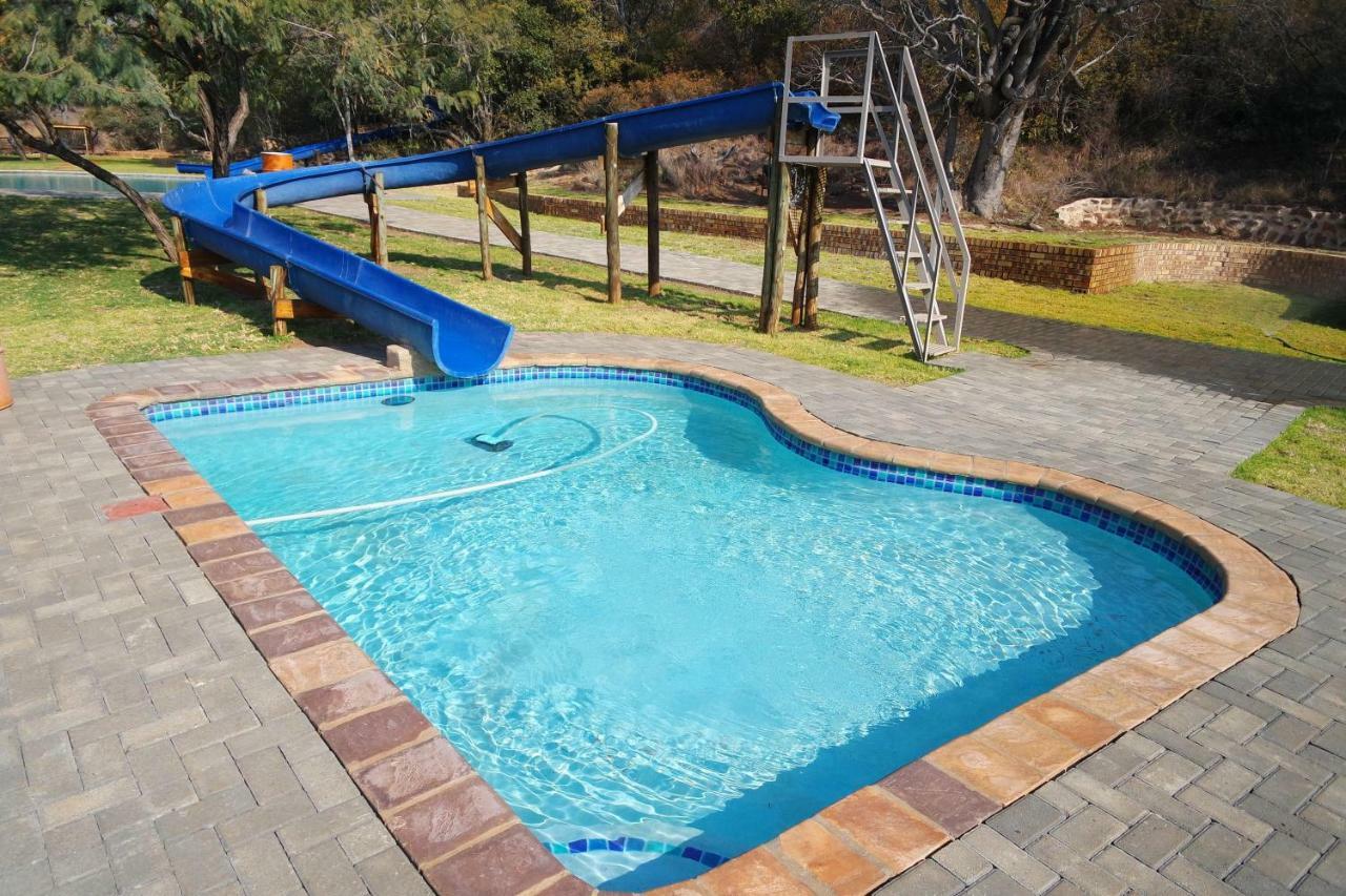 Roossenekal Thandabantu Game Lodge מראה חיצוני תמונה