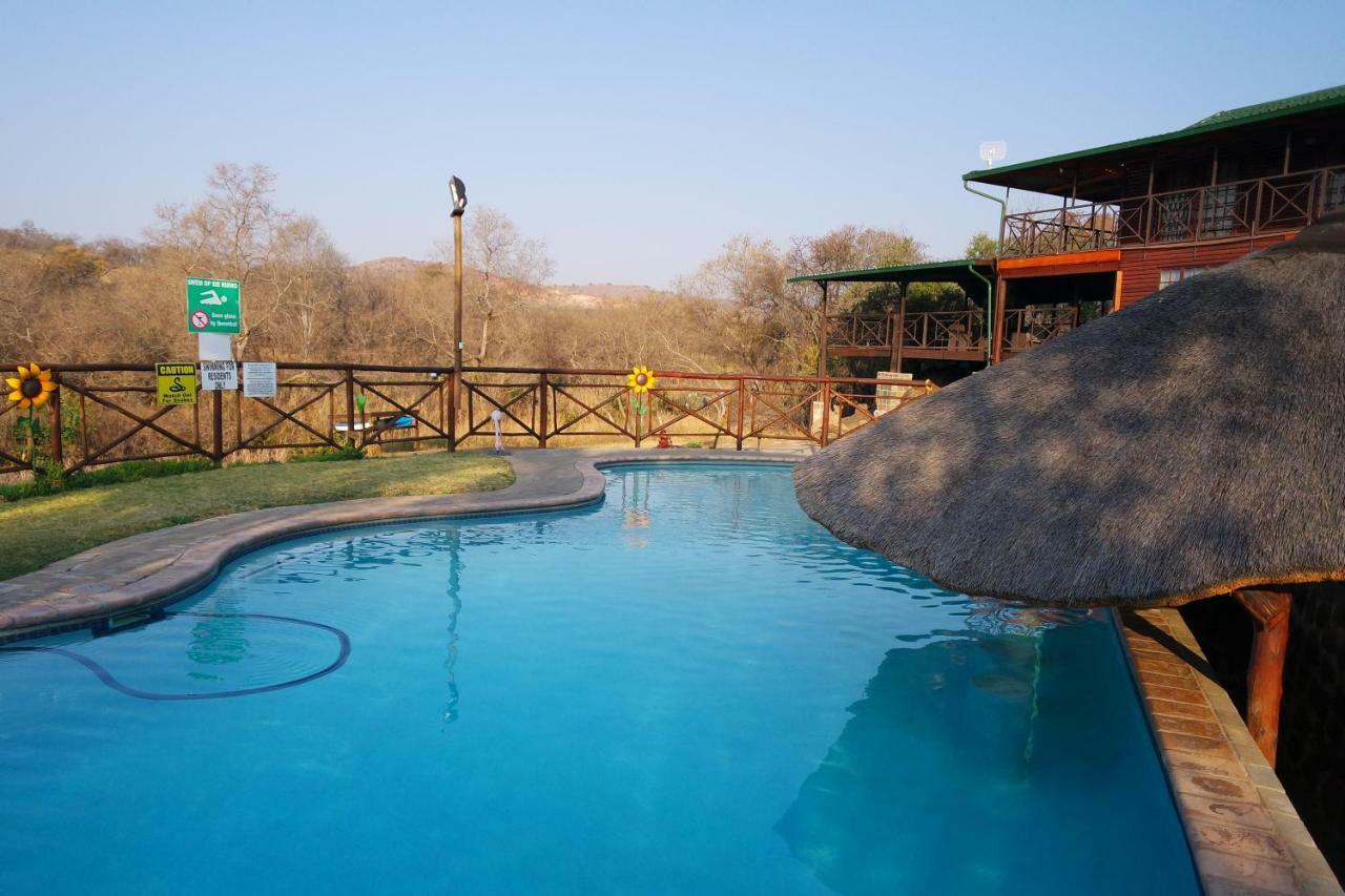 Roossenekal Thandabantu Game Lodge מראה חיצוני תמונה
